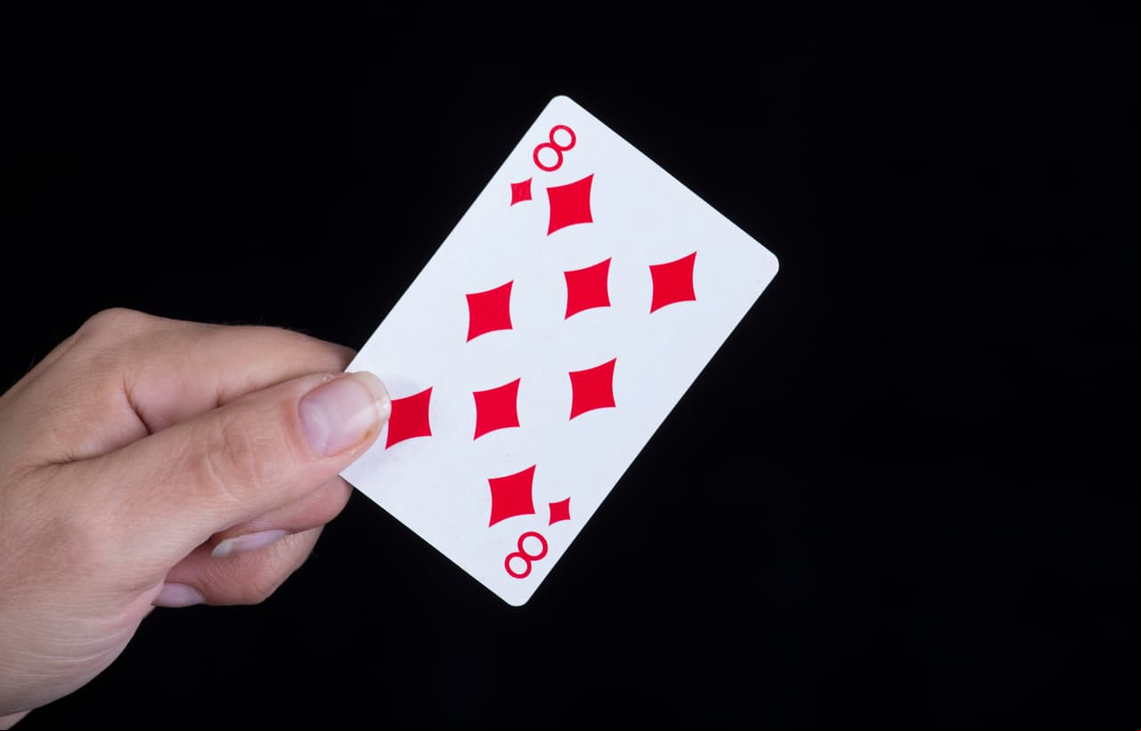 Esta es la carta de 8 de diamantes de la baraja de Poker