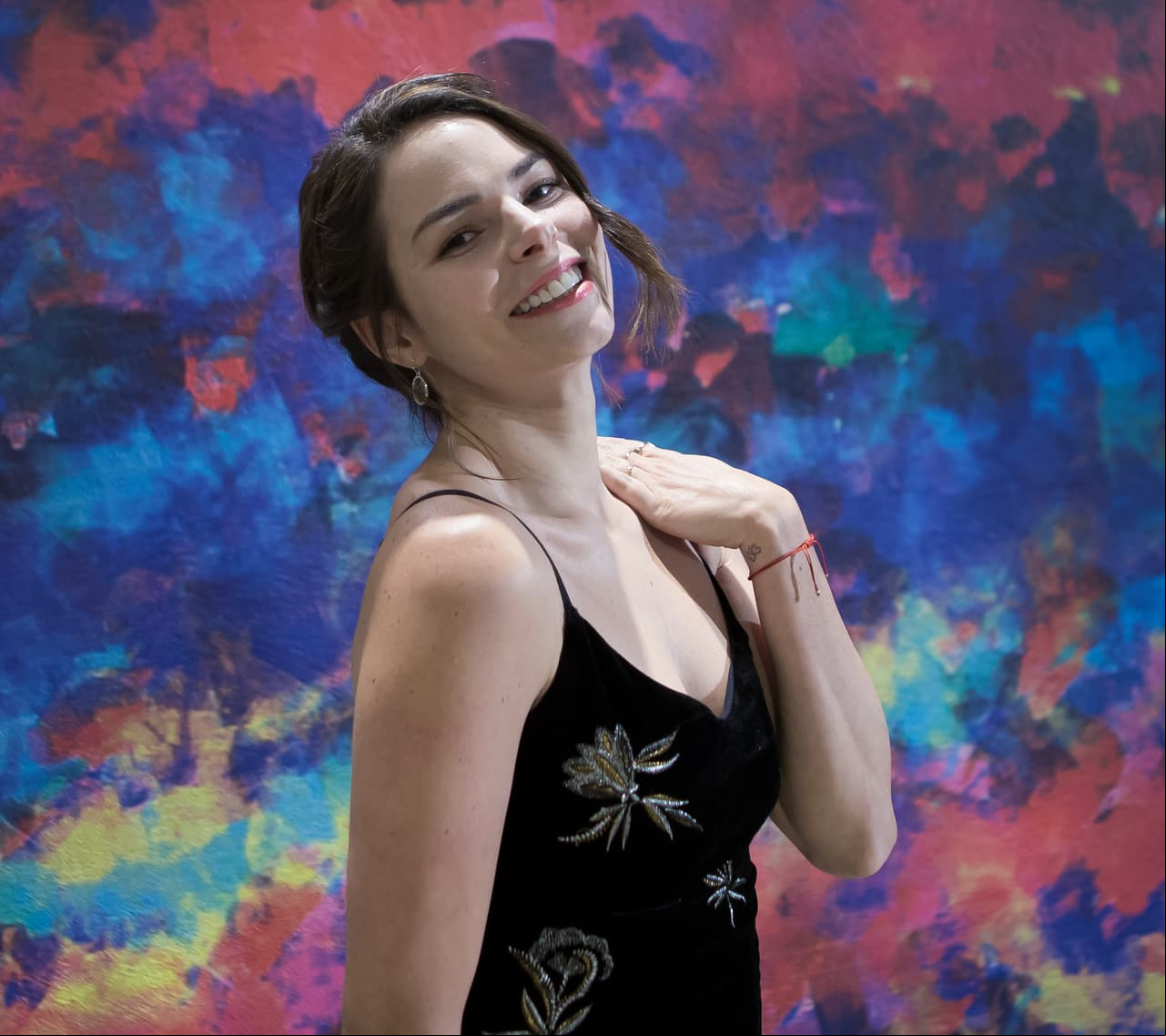 Alejandra Robles Gil ha impactado con su actuación en cada una de las telenovelas en las que ha participado. Ahora que estelarizará "Contigo Si", le hicimos un cuestionario para conocerla un poco mejor. ¡Tienes que leer sus respuestas!