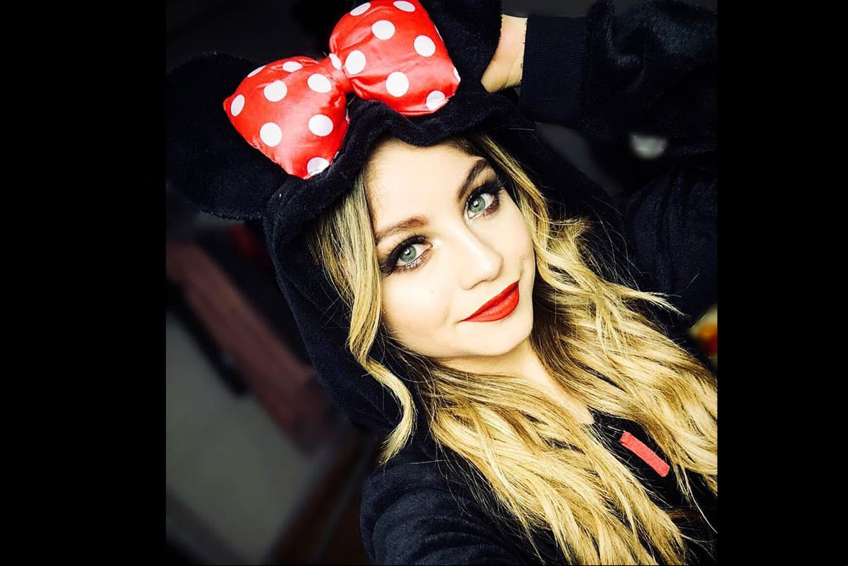 Esta chica nació el 9 de noviembre de 1999 en la Ciudad de México y fue nombrada como Karol Itzitery Piña.