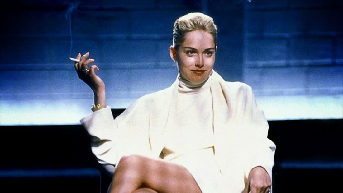 'Catherine Tramell' es una exitosa escritora con un efecto extraño sobre sus conocidos: todo el que la rodea muere (FOTO: Columbia Pictures)
