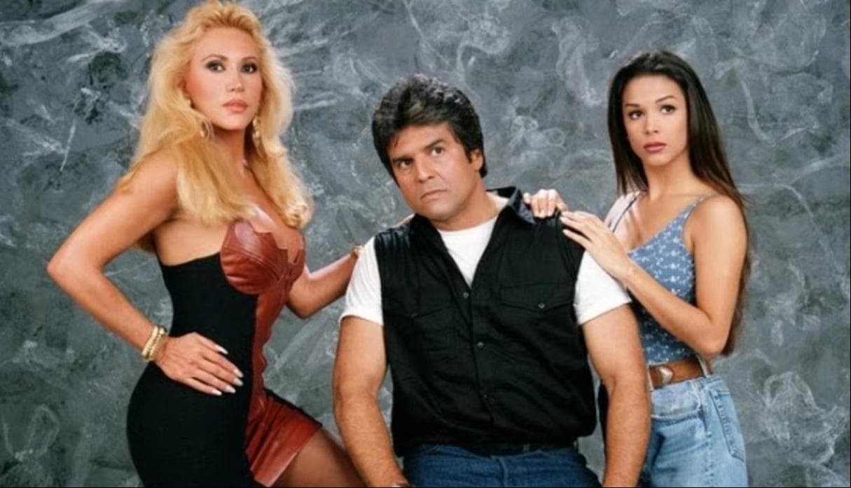 En 1993, interpretó a Tania en la telenovela 'Dos mujeres, un camino' al lado de Erik Estrada y Laura León.