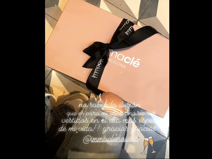 Natasha Dupeyrón comparte el empaque de su vestido de novia