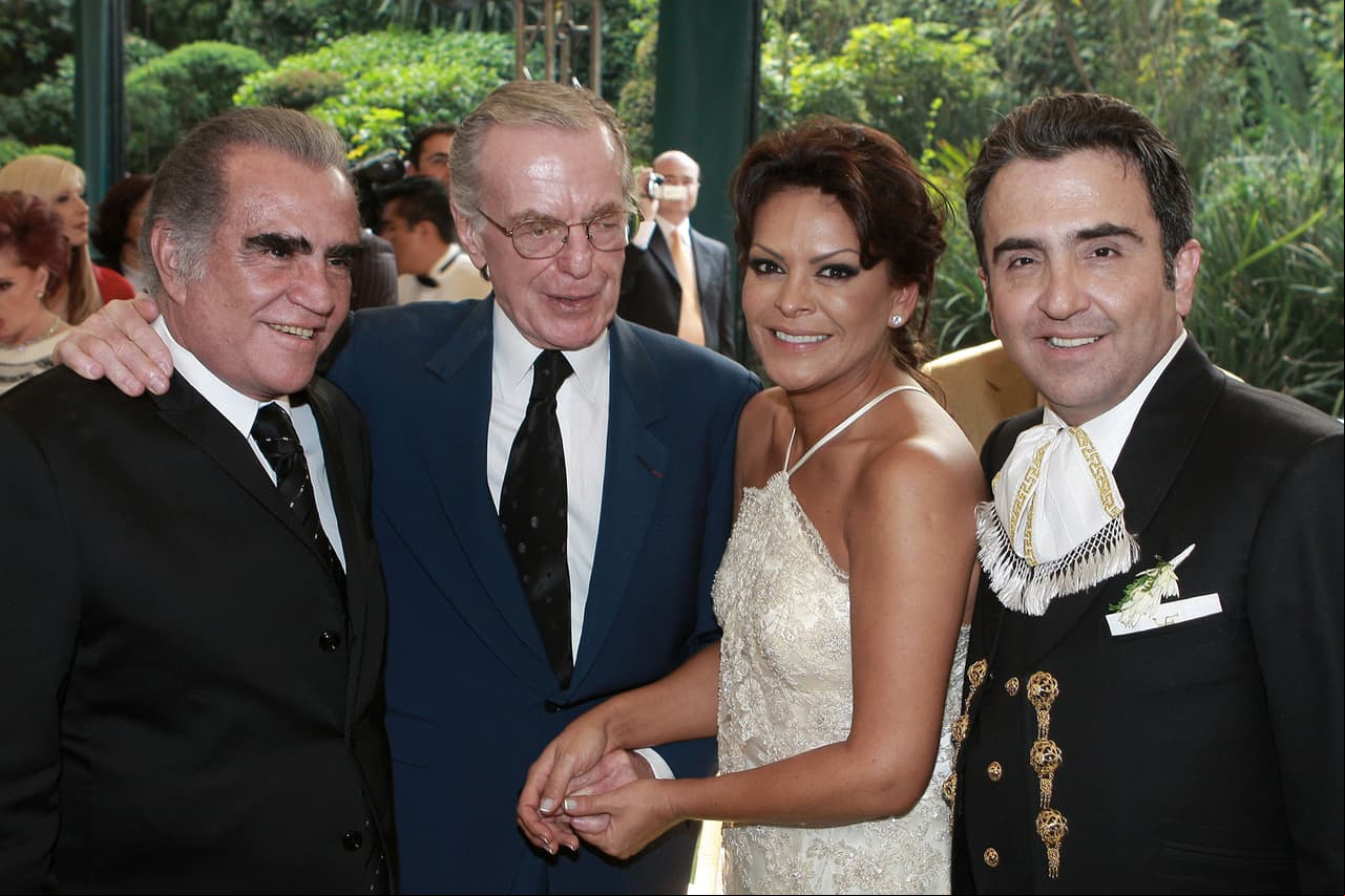 El periodista Jacobo Zabludovsky acompañó a la dinastía Fernández y a su colega en la gran boda.