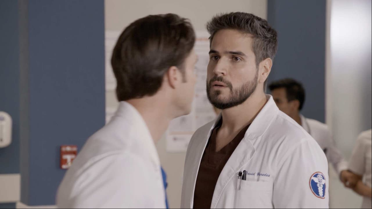 ¡Arturo y David pelean a golpes!