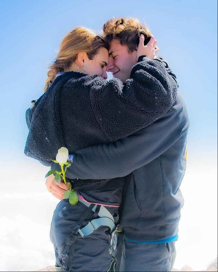 Juanpa Zurita y Macarena Achaga tienen tierna escapada romántica.