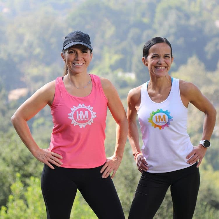 Mariana comenzó a ganar seguidores en redes sociales gracias a Alessandra Rosaldo, pues fue ella quien la impulsó a impartir entrenamientos de Boot Camp en Los Ángeles, ciudad de Estados Unidos en la que actualmente radica.