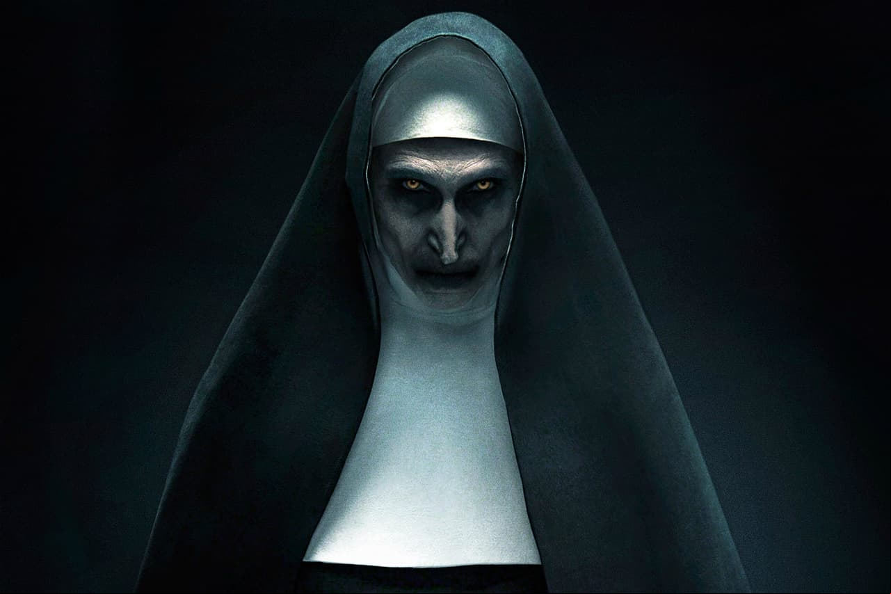 Conoce el rostro detrás del espeluznante demonio de ‘La Monja’