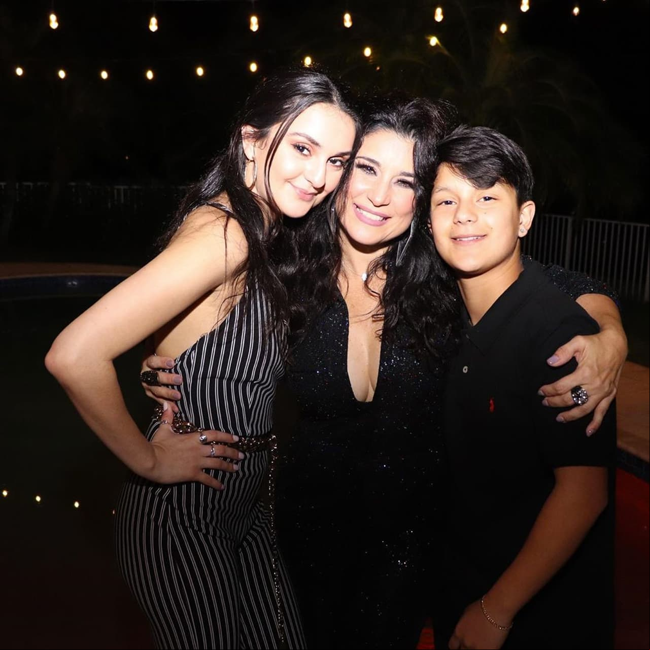 Karina muestra la transición de su hijo transgénero en el Día Internacional contra la homofobia