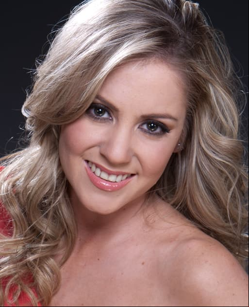 Melinna León
