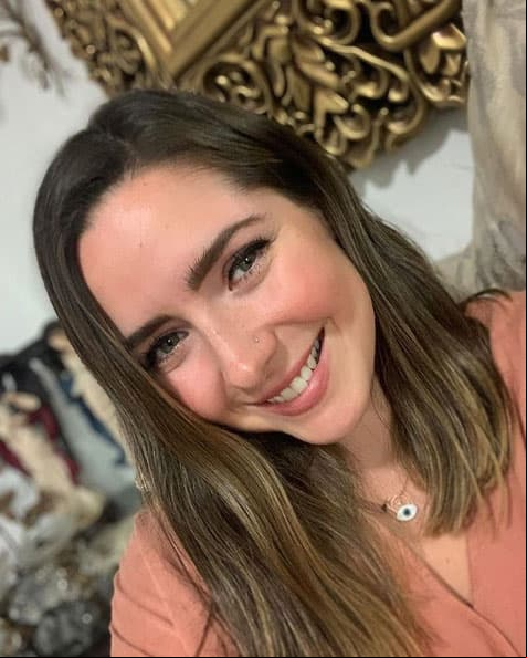 Apenas hace unos días, Ariadne Díaz revelaba que no regresaría a la actuación causando revuelo. Hoy la protagonista de melodramas como “Tenías que ser tú” o “La mujer del vendaval” vuelva a dar de qué hablar con su cambio de look.