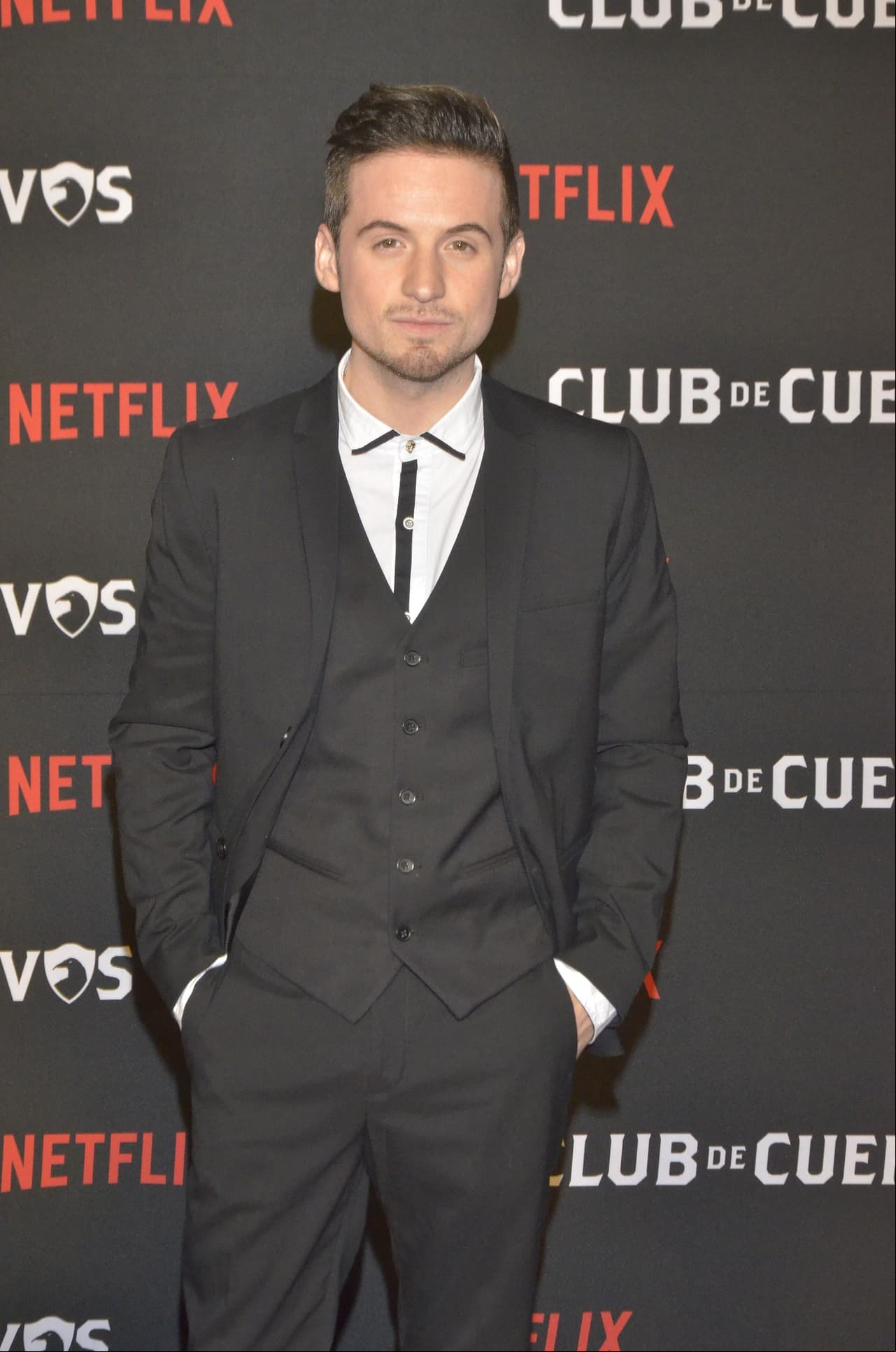 El papel que cambió su carrera profesional en esta etapa fue su personaje de ‘Hugo Sánchez’ en ‘Club de Cuervos’, fue tanto el impacto de su personaje, que logró estelarizar el spin-off con ‘La balada de Hugo Sánchez’.