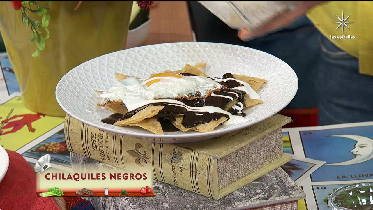 Receta original: Chilaquiles negros