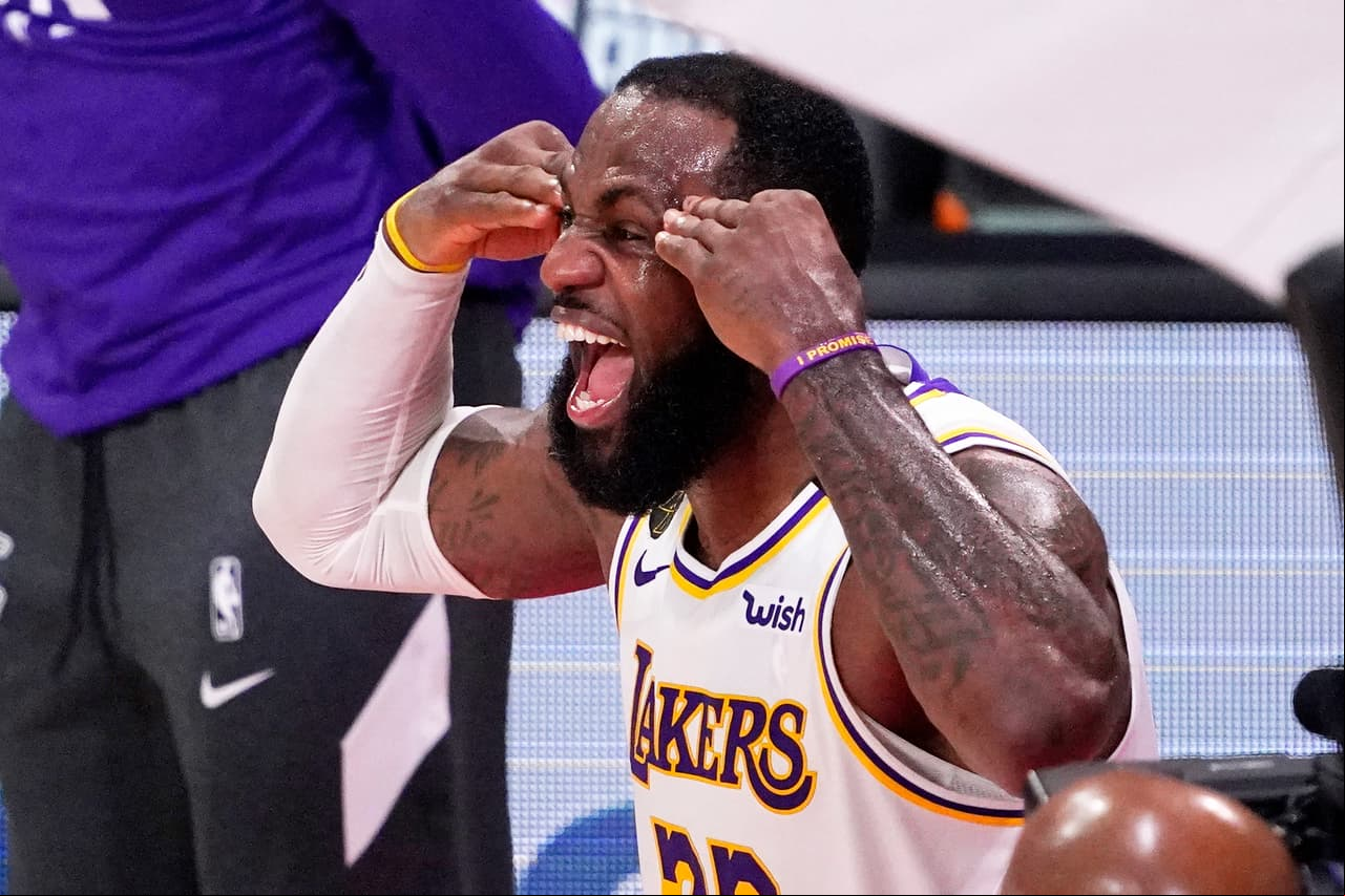 1. LeBron James escaló del tercer escalón para llegar a la primera posición.
