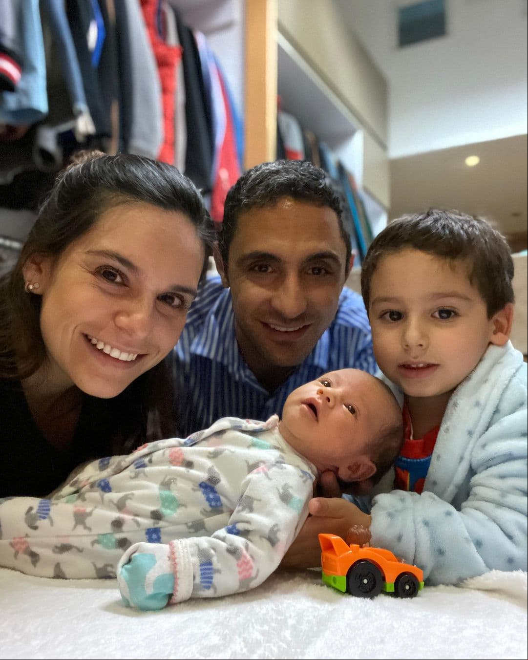 Patricio es fruto del matrimonio que Tania Rincón formó con Daniel Pérez desde hace poco más de nueve años. Además del pequeño de 4 años, la pareja se convirtió en padres nuevamente el pasado 29 de enero con la llegada de Amelia, quien está apunto de celebrar su primer mes de vida.