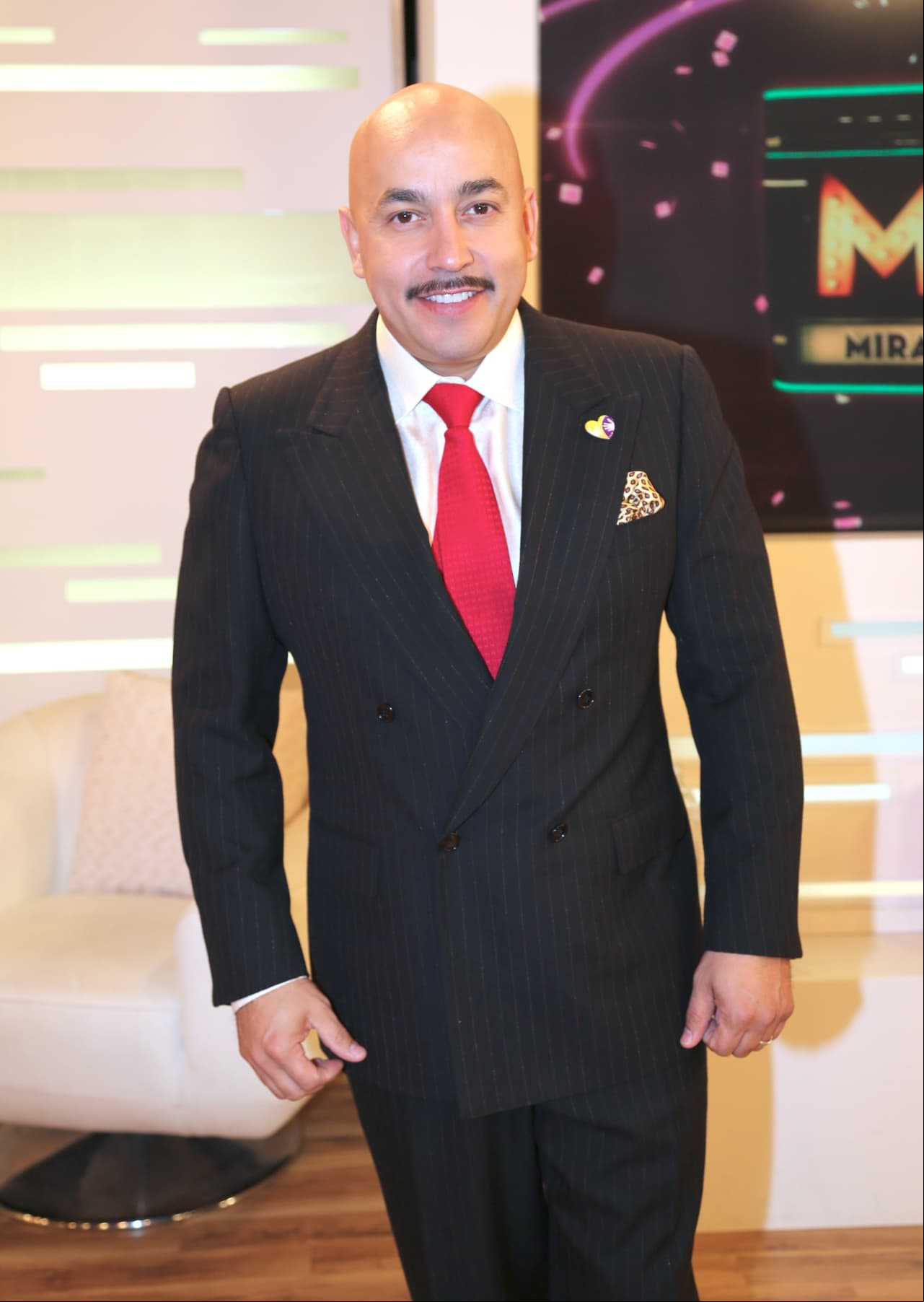 Ante el acecho de la prensa, el hermano de Jenni Rivera declaró que Belinda era una mujer muy hermosa, sin embargo negó tener una relación con ella y haberse tatuado su rostro en el brazo.