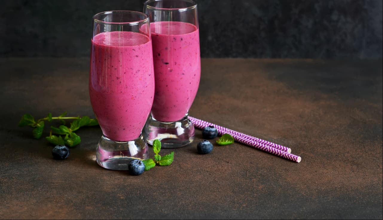 Licuado de frambuesa con avena para aumentar el tamaño de tus glúteos