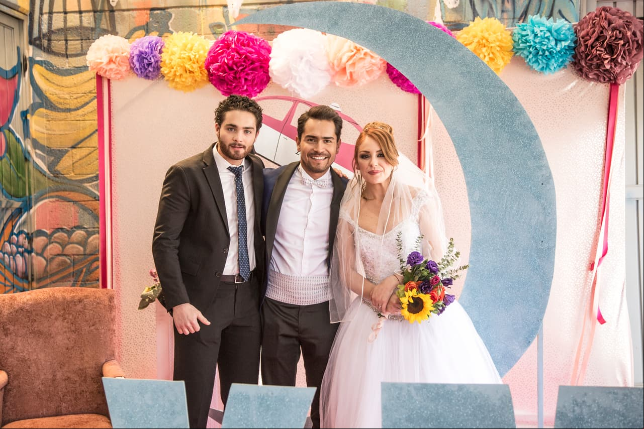 Con 'Luis', quien no llevó acompañante a la fiesta.