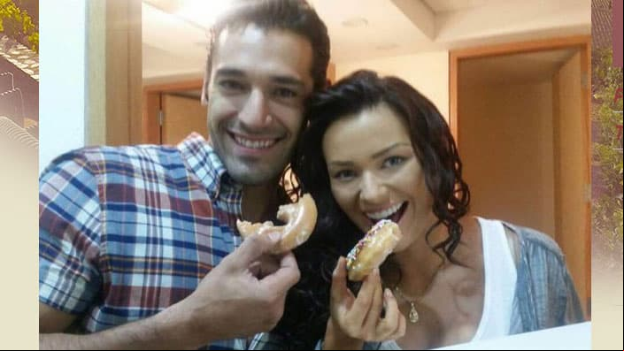 ¡Vino el amor celebra el éxito de la telenovela con donas!