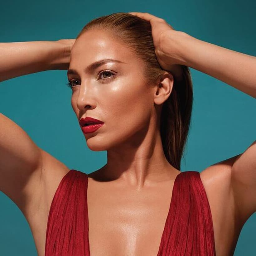 Jennifer López se desnuda completamente a sus 51 años para promocionar su nuevo sencillo