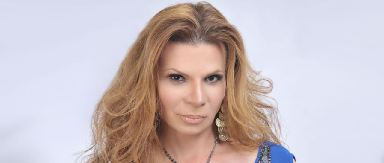 Mhoni Vidente llegó su Ruleta Esotérica a Las Estrellas