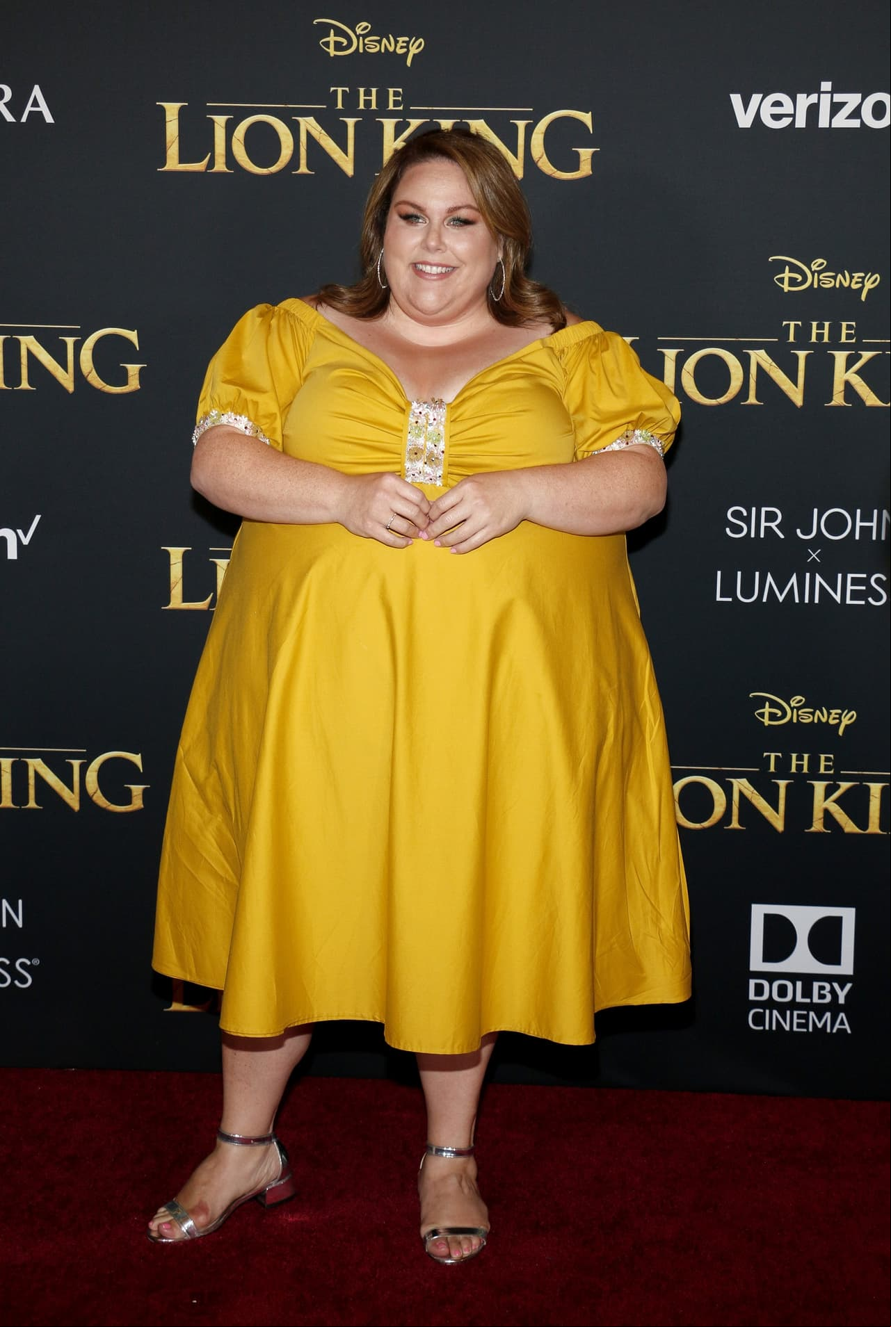Chrissy Metz, actriz de la película "Un amor inquebrantable" también asistió a la premier.