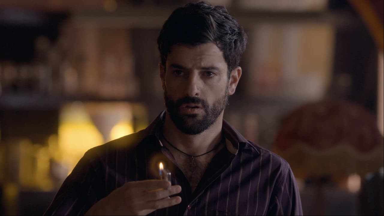 Nicanor incendia el antro de Bárbara