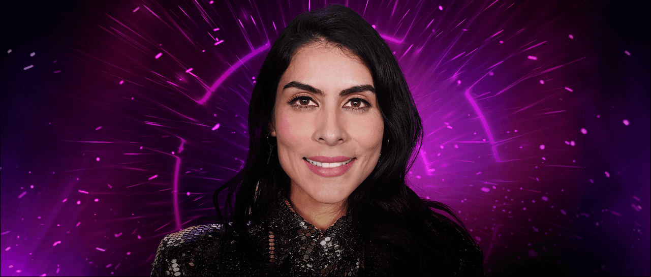 Tras cautivar al público con sus impactantes coreografías, Disco Ball tuvo que revelar su identidad y resultó ser María León.