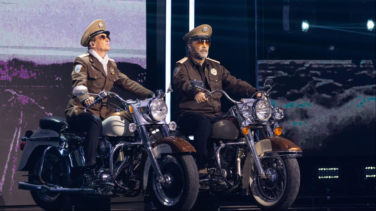 Mijares y Emmanuel reviven la mítica escena de '¡A toda máquina!' en Juego de Voces 2025