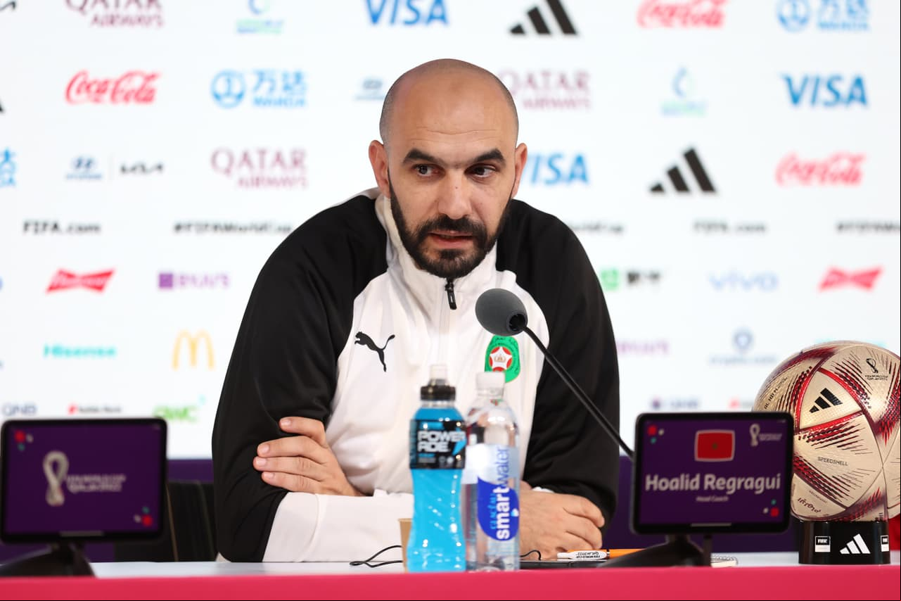 Walid Regragui confirma baja de Roman Saiss con Marruecos ante Croacia