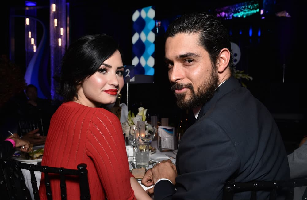 Demi Lovato y Wilmer Valderrama tienen cita en restaurante mexicano