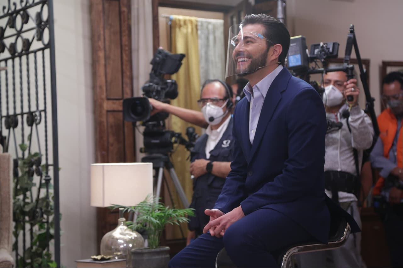 Luego de la incertidumbre por conocer el rostro del nuevo actor que encarnaría a 'Mariano Rueda' en ‘Qué le pasa a mi familia?’, el productor Juan Osorio reveló que se trata de Fernando Noriega.