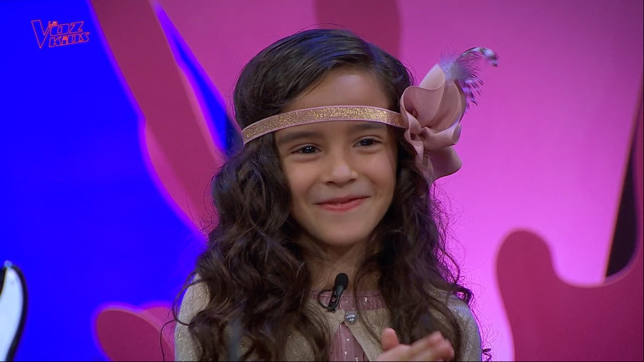 Tras cuatro cirugías, Marian de La Voz Kids protagoniza tierna foto junto a Ana Bárbara