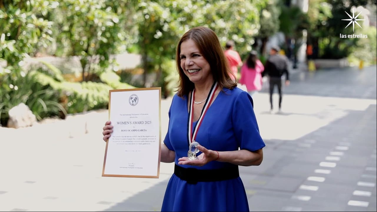 Rosy Ocampo es nombrada la mujer del año