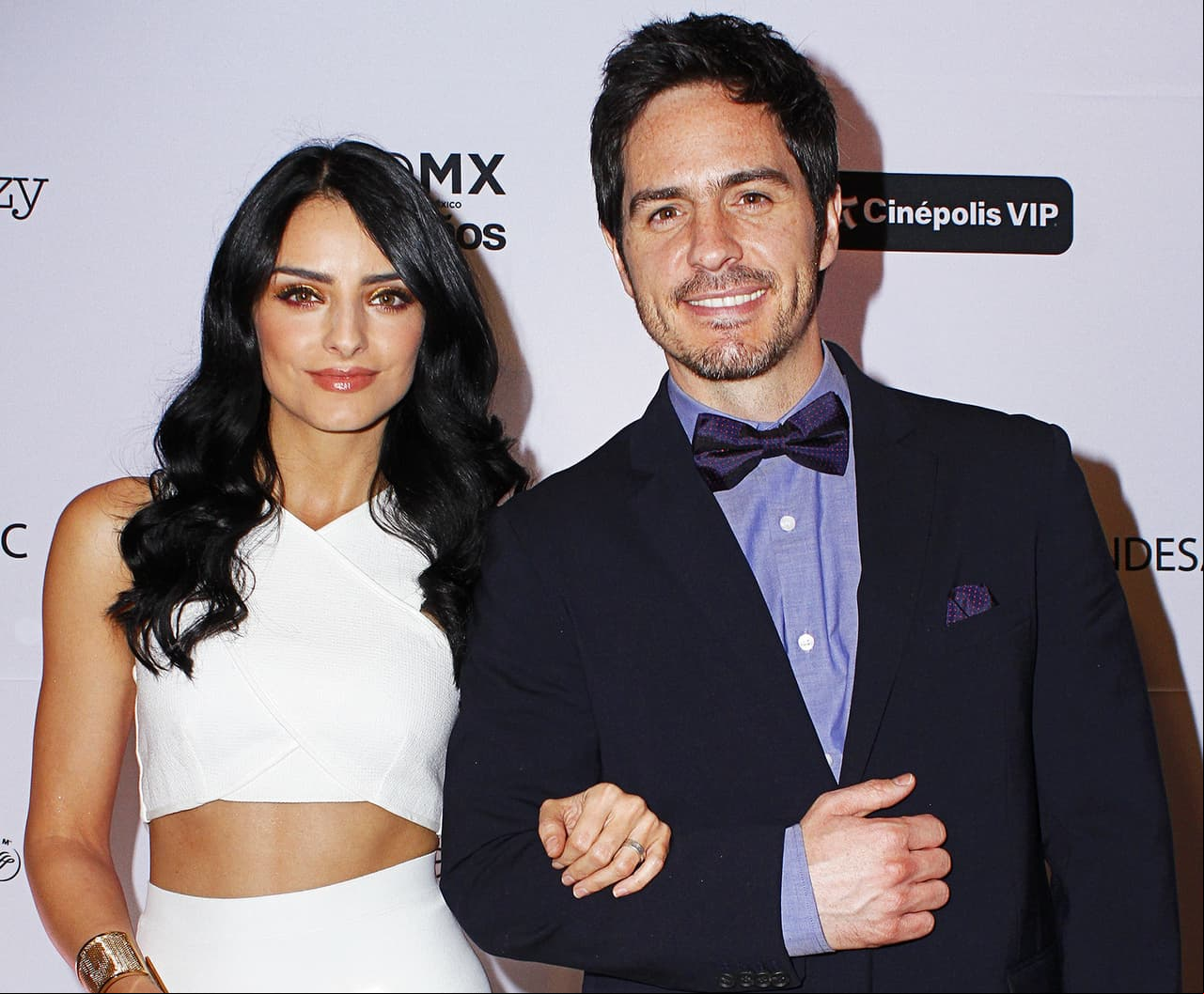 Aislinn Derbez celebra con emotiva foto un mes de vida de su hija Kailani