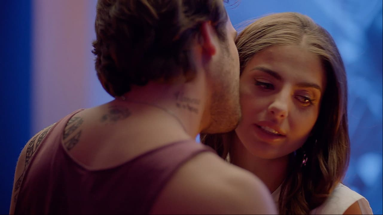 En entrevista exclusiva para Las Estrellas, Michelle contó cómo esta mujer la ayudó a crecer como ser humano: “Fue muy difícil poder sentir toda esta carga emocional de dolor que ella tiene, sobre todo porque tiene la pérdida de un hijo, que creo que no hay dolor más grande que eso”.