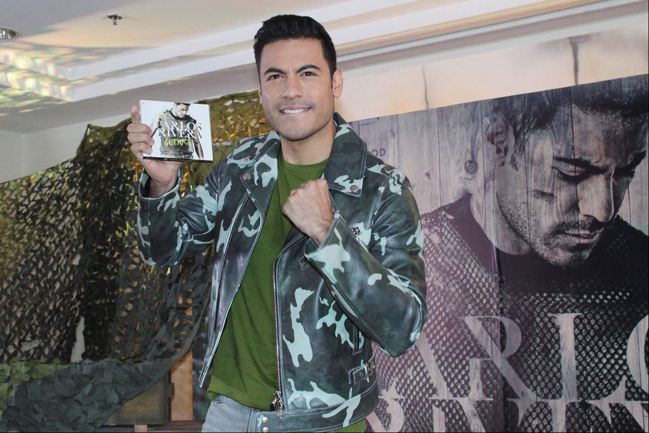 El cantante originario de Huamantla, Tlaxcala, Carlos Rivera presentó su quinto disco de estudio ‘Guerra’.