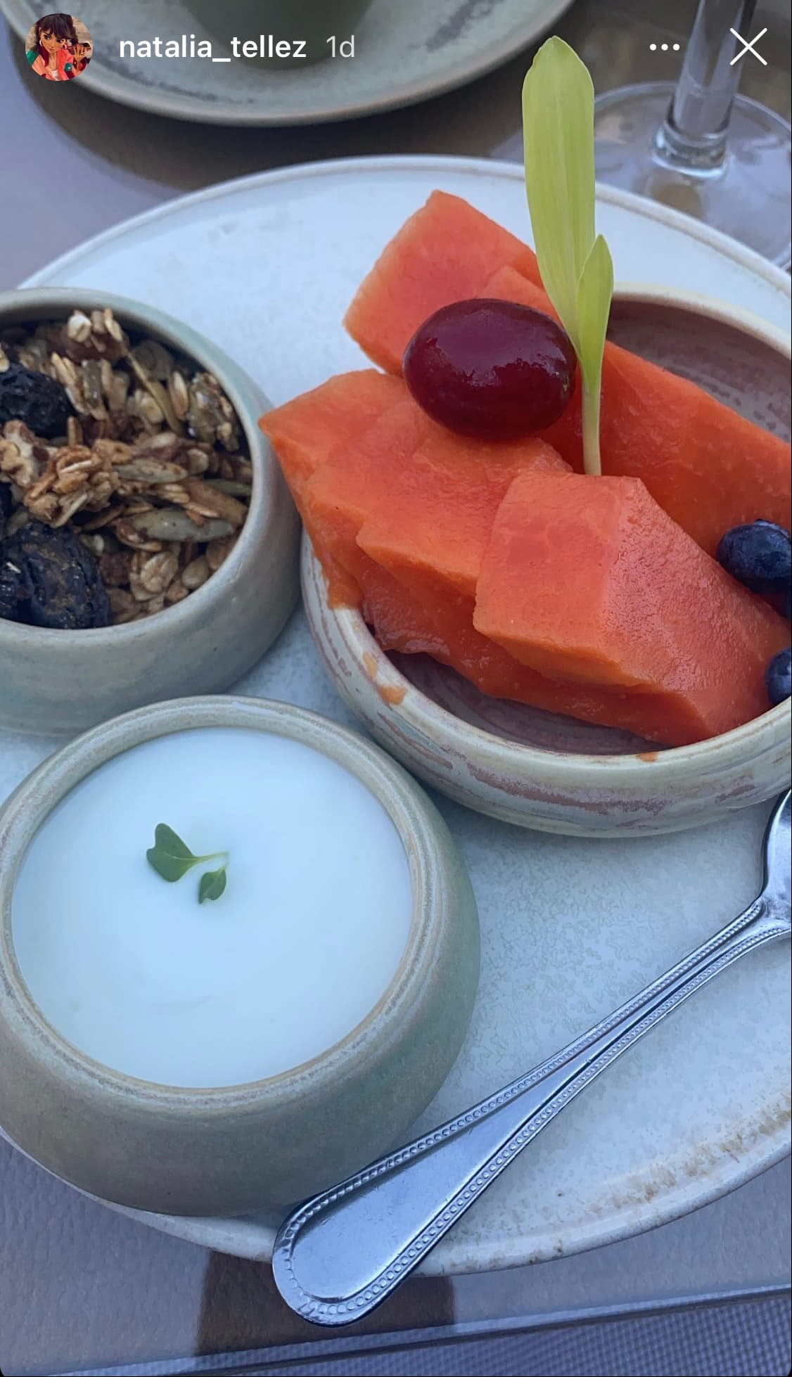Mientras que Natalia Téllez no perdió la oportunidad de compartir una fotografía del desayuno que disfrutó.