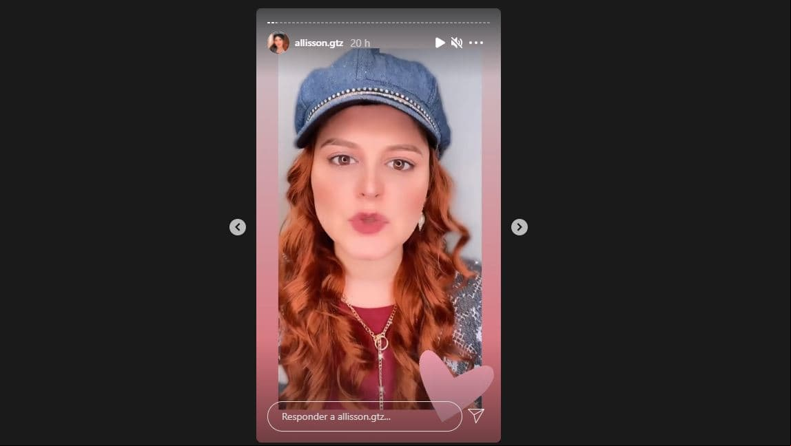 Allisson Lozz recordó con su look a su protagónico en 'Al diablo con los guapos'.