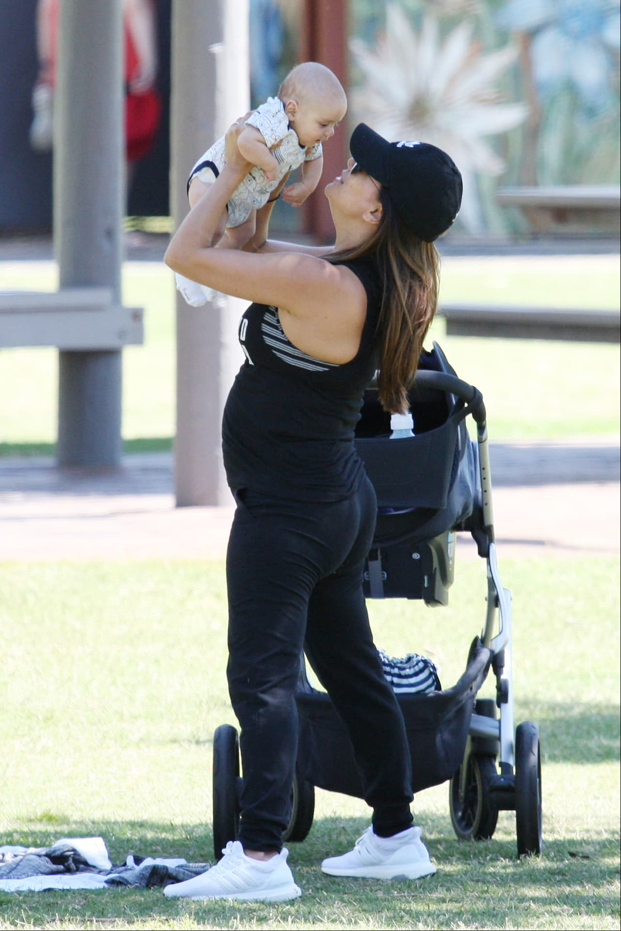 Ella está totalmente enfocada a su hijo, ya que siempre se les ve juntos
