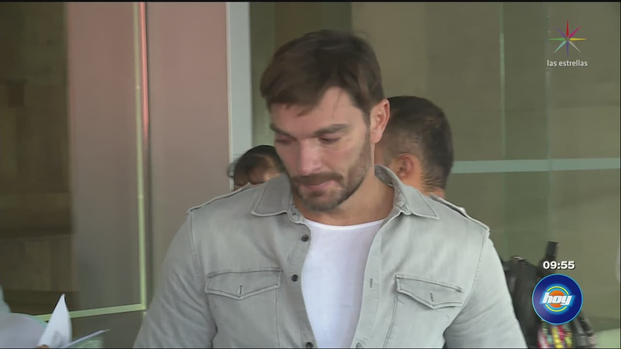 ¡Julián Gil no visitó a su hijo!