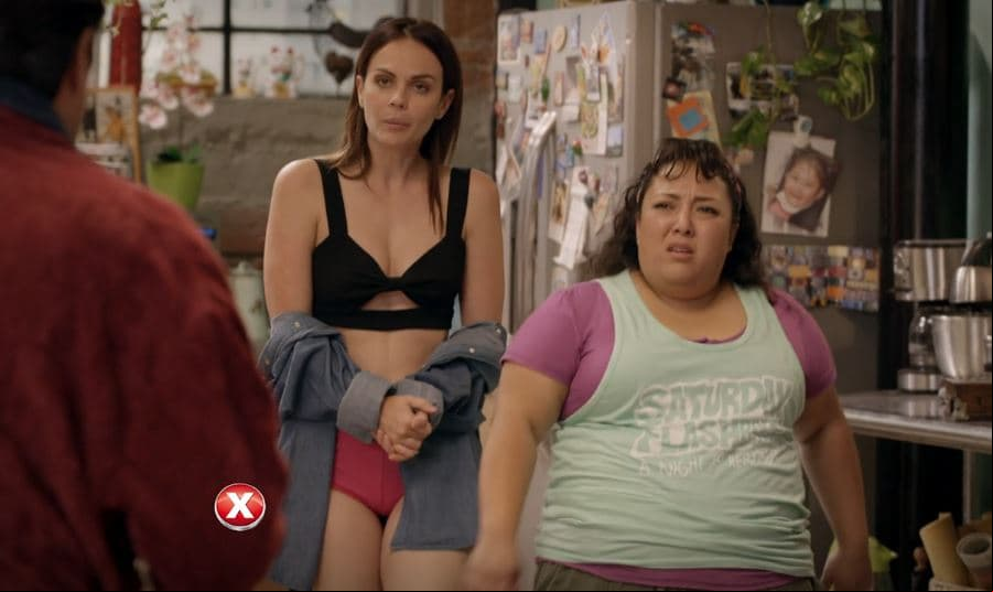 En la tercera temporada Laura Carmine fue 'Martina', una organizadora de eventos que durmió con 'Paco' tras planear los XV años de 'Toña'.