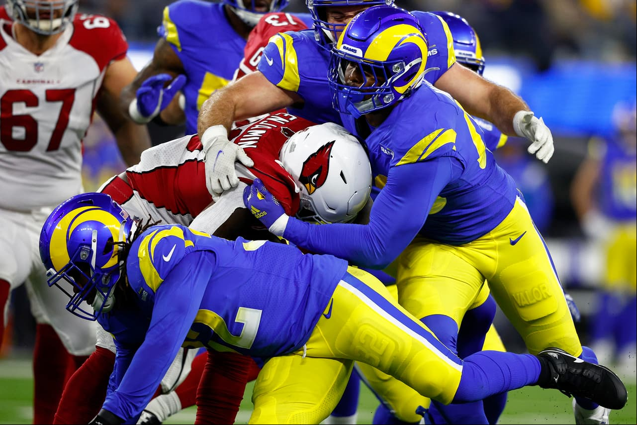 Los Ageles Rams fueron muy superiores a Arizona Cardinals en el último juego de la ronda de los comodines y avanzaron a la Ronda Divisional, donde se medirán a Tampa Bay Buccaneers.