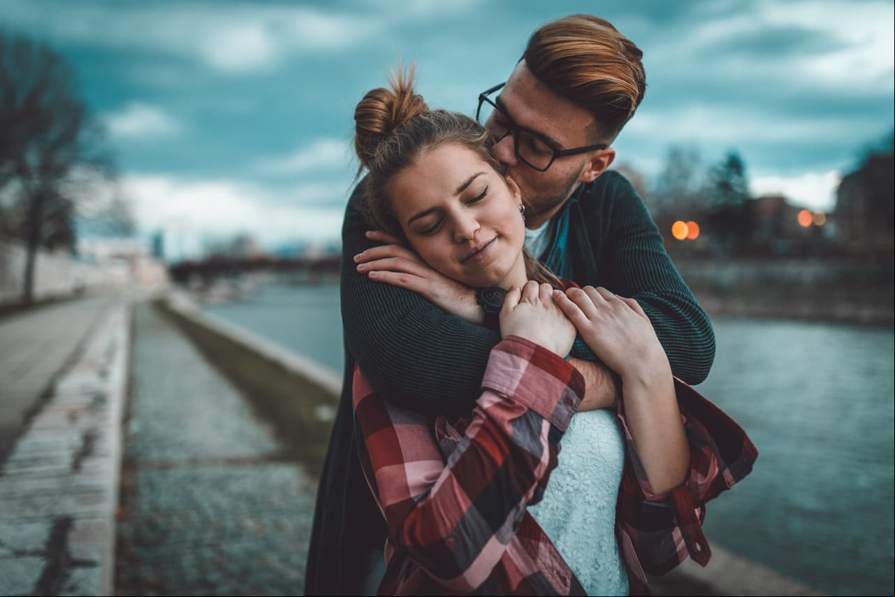 Su principal objetivo es estar contigo y hacerte reír.