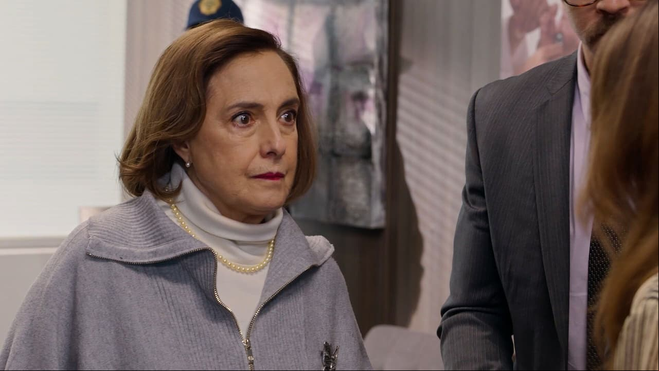 Martina jura a Paula que pagará caro si se acerca a Rogelio