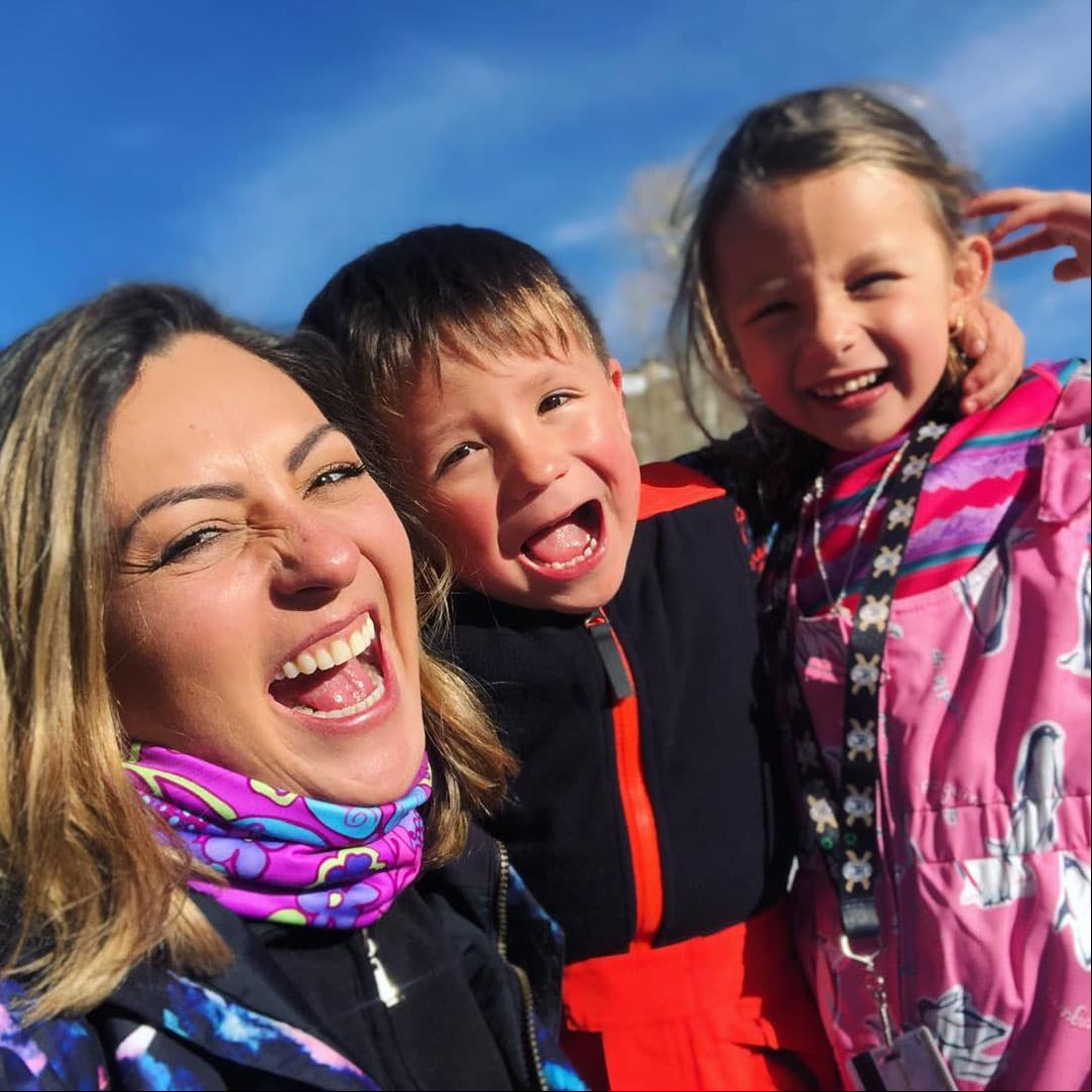Mariana Ochoa, quien es madre de dos hijos, fruto de su relación con Patricio de la Peña, compartió la imagen que Erika utilizó para dar a conocer su dulce espera, dedicándole un tierno mensaje.
