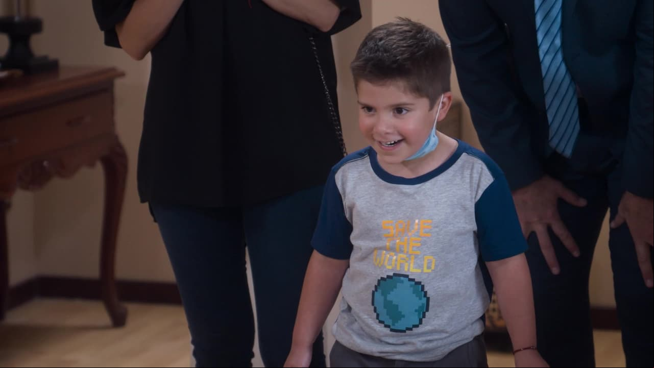 ¡Y una gran fiesta! Toda la familia está muy feliz.