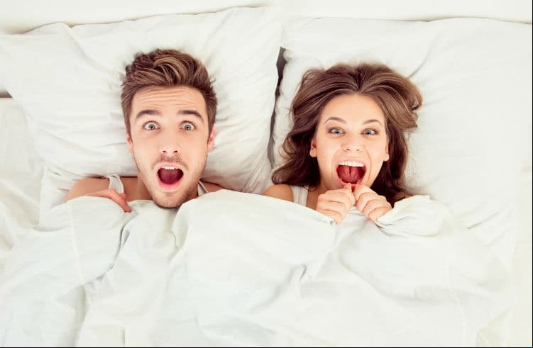 Conoce la posición favorita del Kamasutra de cada signo del zodiaco