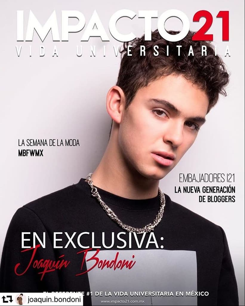 En la portada, el joven, de 16 años, aparece con una playera negra con una inusual cadena mirando fijamente a la cámara, cuya diapositiva fue captada por Bernando Lozano, mientras que Guillermo Uribe eligió la ropa que utilizó en la sesión de fotos.