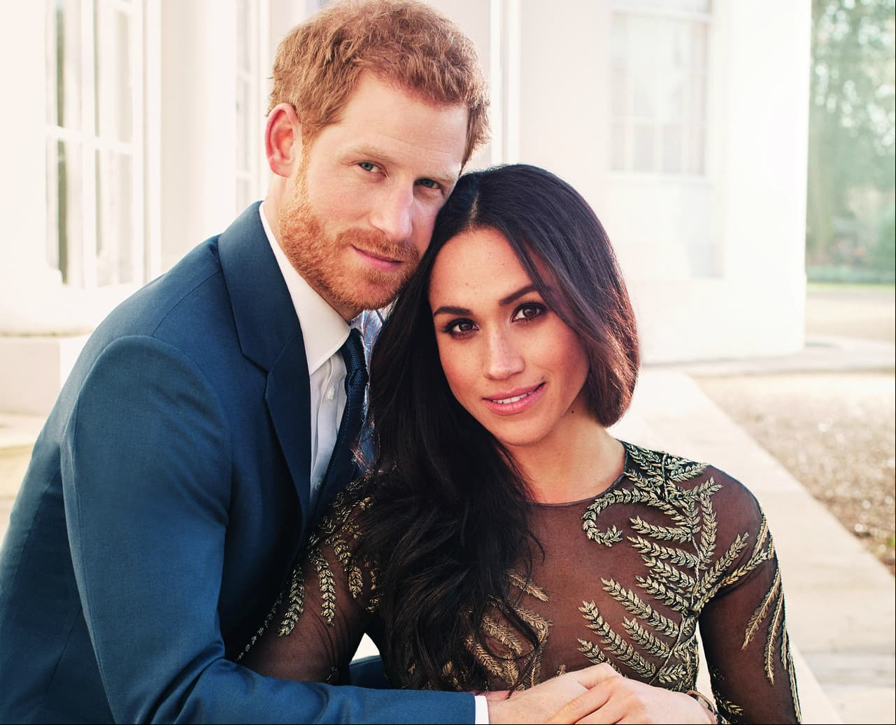 Las lujosas invitaciones de la boda real están grabadas en oro