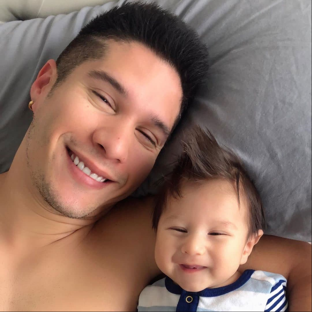 Lucca es idéntico a su padre, Chyno Miranda, y así lo mostró el cantante en Instagram. “¡Despertando con el amor de mi vida! Feliz día del padre para mí”, indicó.